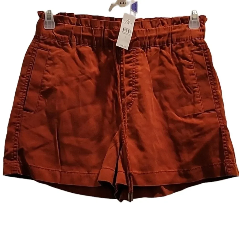 Ann Taylor Paperbag Elastic waist Lyocell Short Rust NWT Small